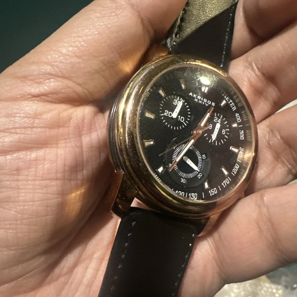 Working Akribos XXIV Chronograph Mens Watch Ak443RG Rose Gold‎ Quartz 43MM Black